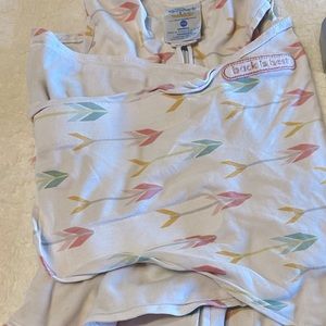 Newborn Baby Girls Arrow Halo Sleep Sack Swaddle Back is Best